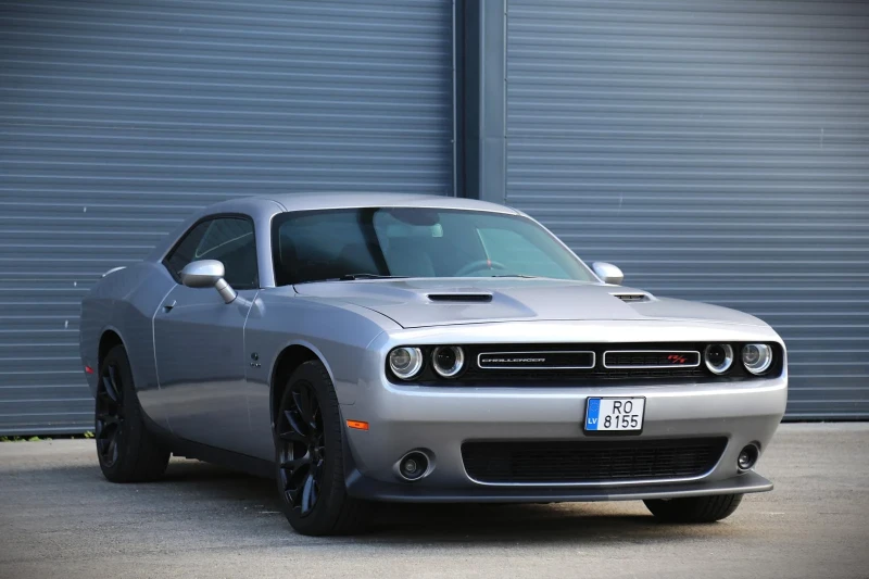 Dodge Challenger