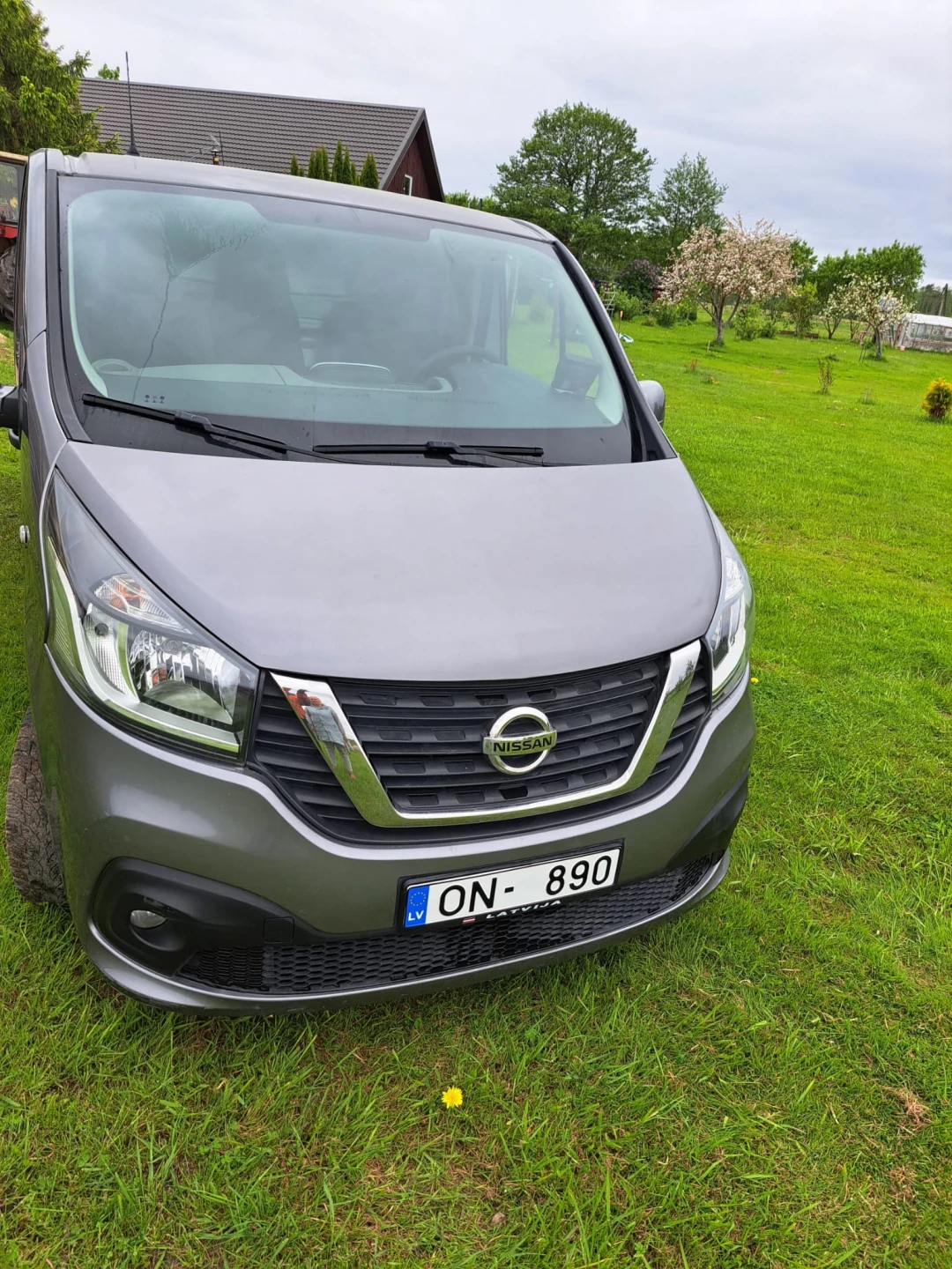 Nissan NV300