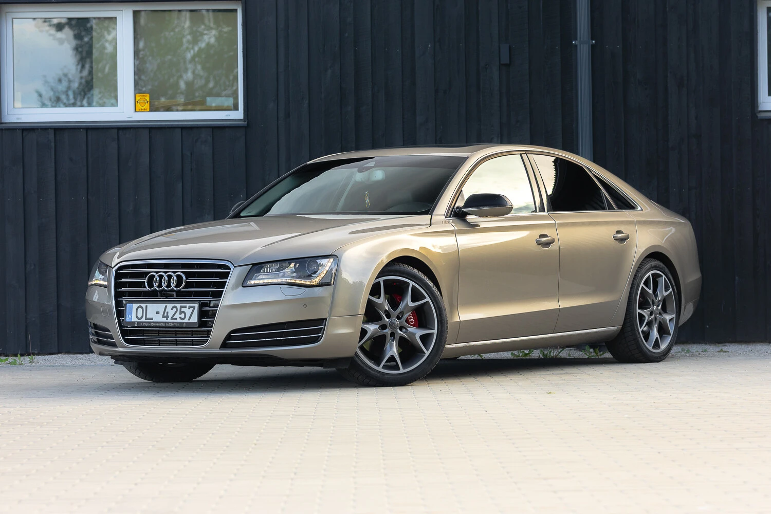 Audi A8