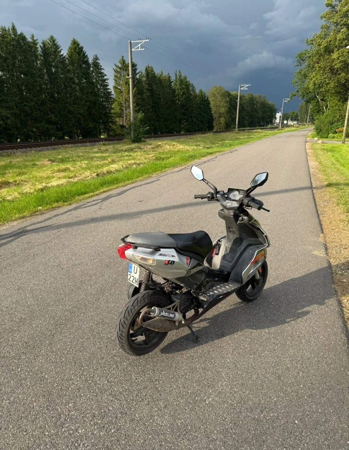 Aprilia SR