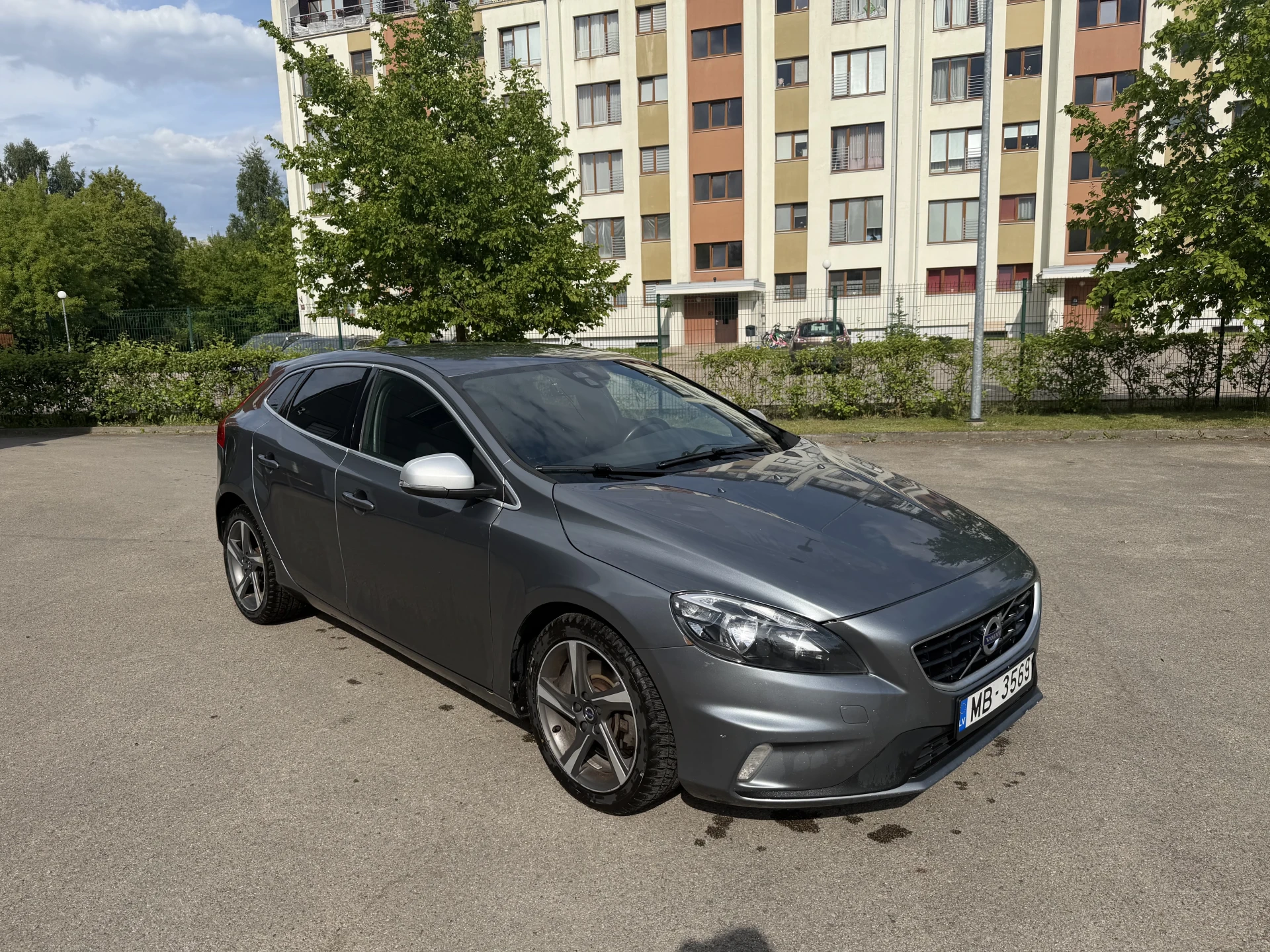 Volvo V40