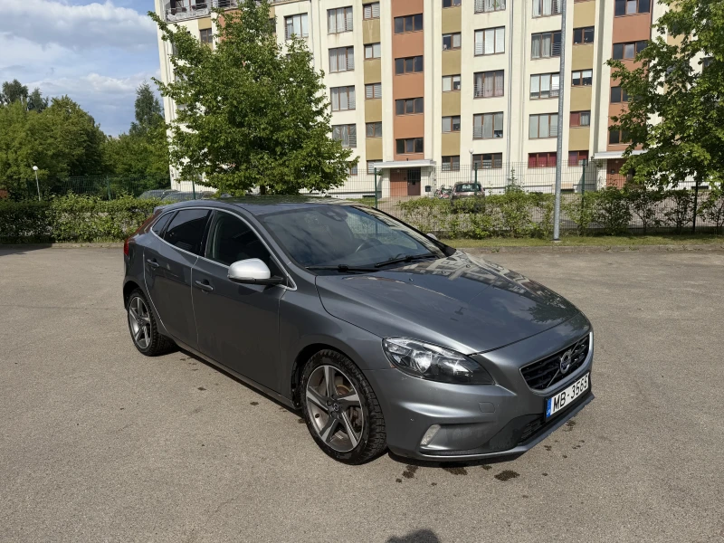 Volvo V40