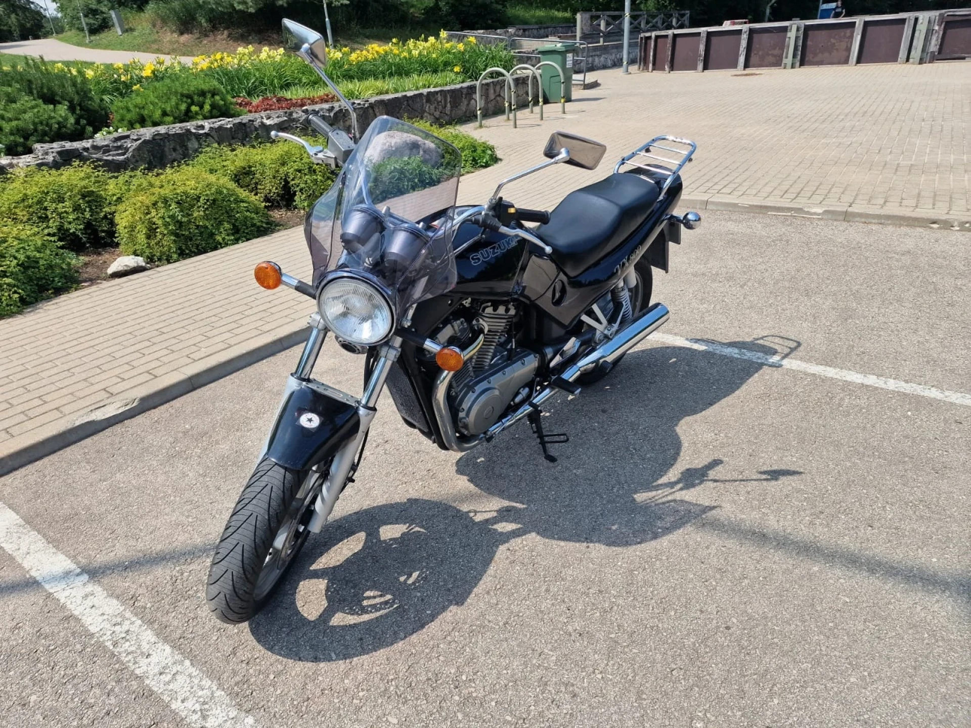 Suzuki SJ