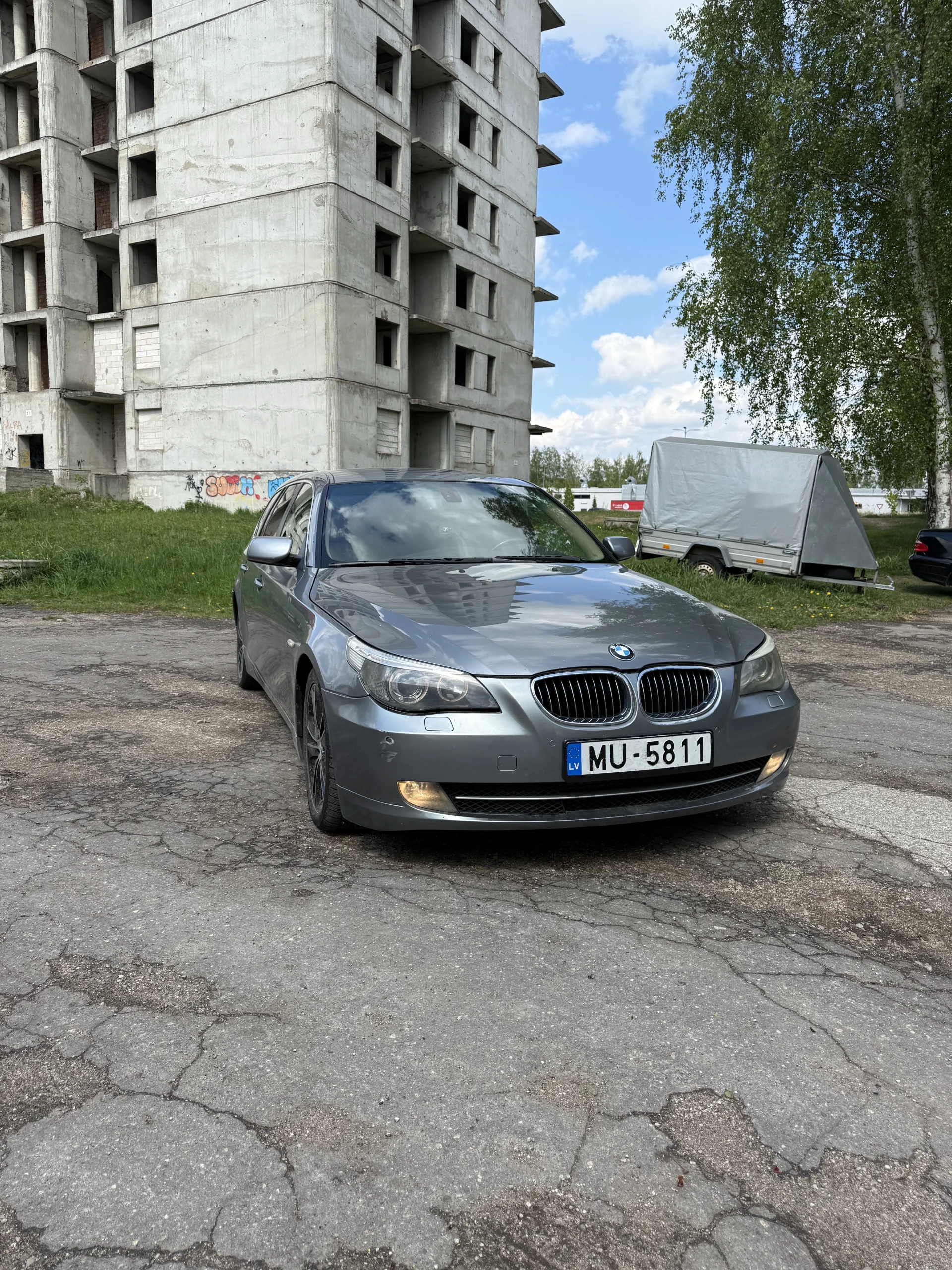 BMW 530