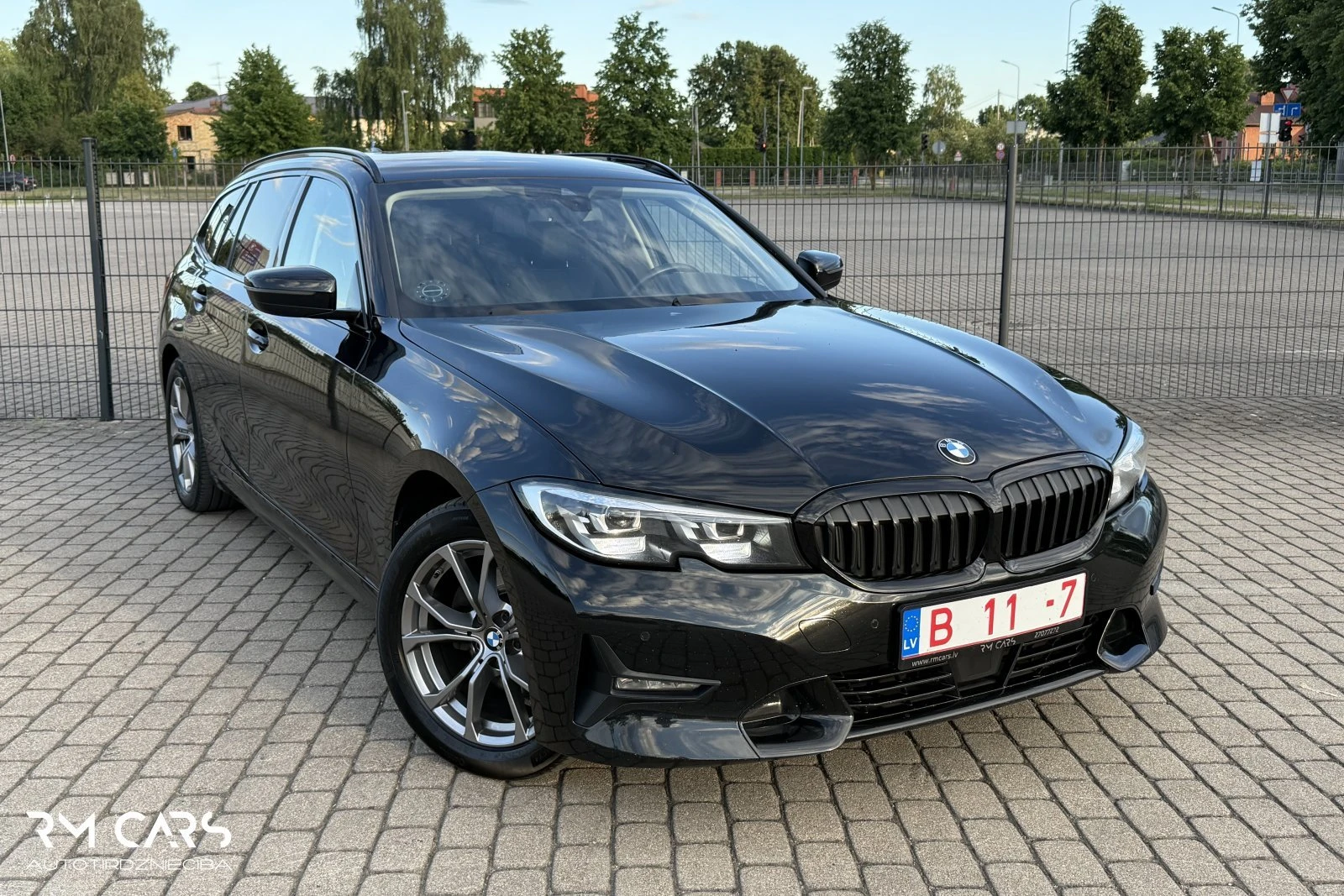 BMW 320