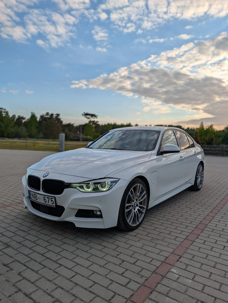 BMW 330