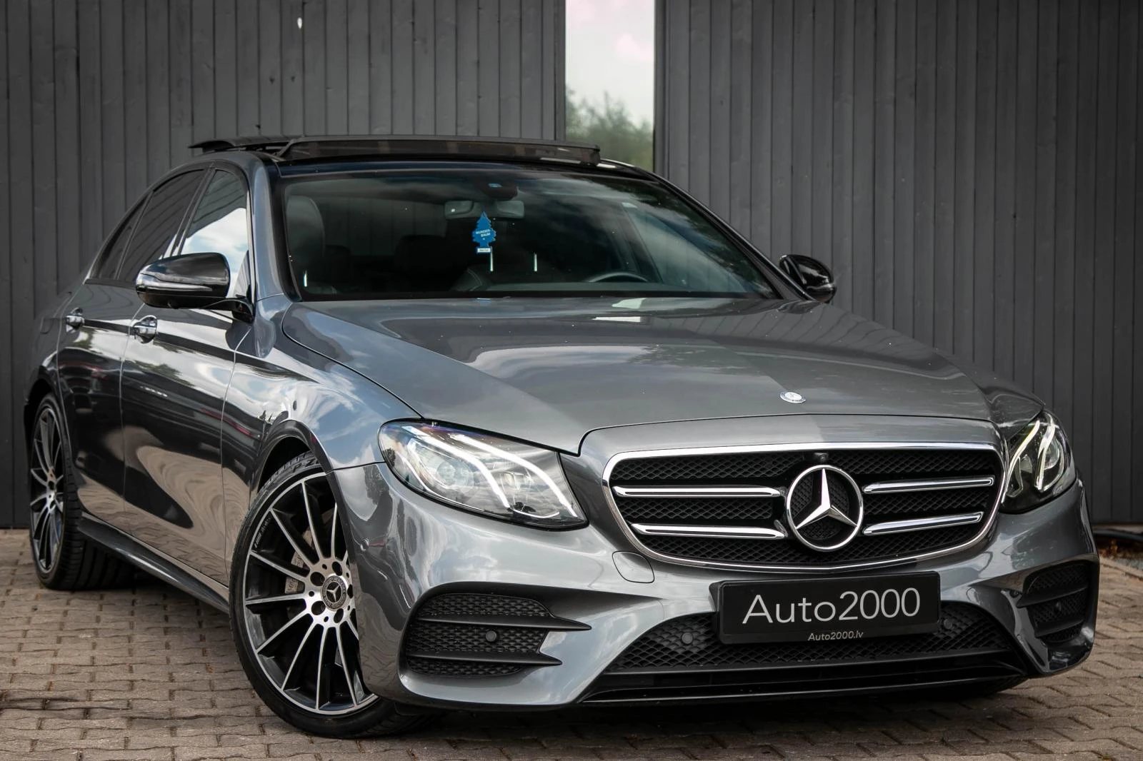 Mercedes-Benz E350