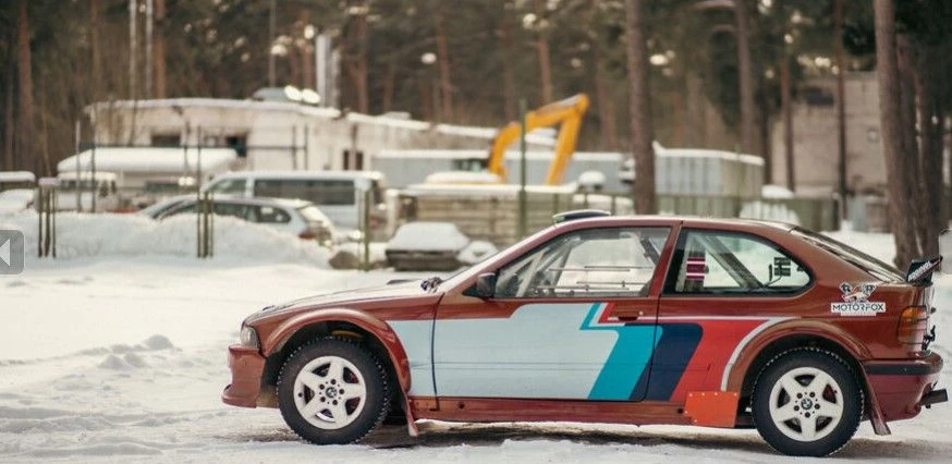 BMW 325