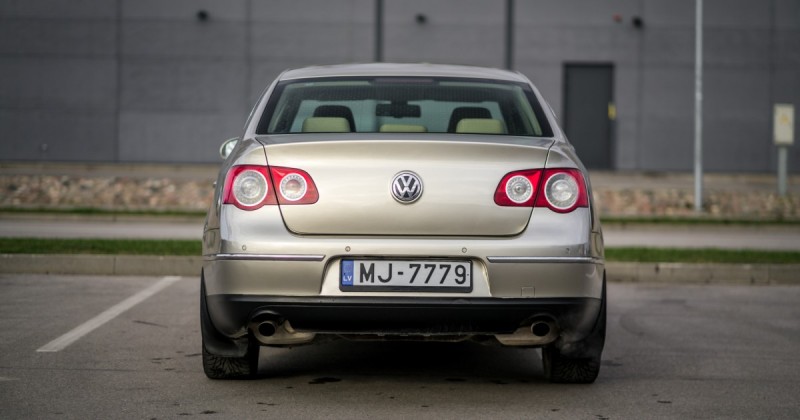 Volkswagen - Passat (b6) - pic5