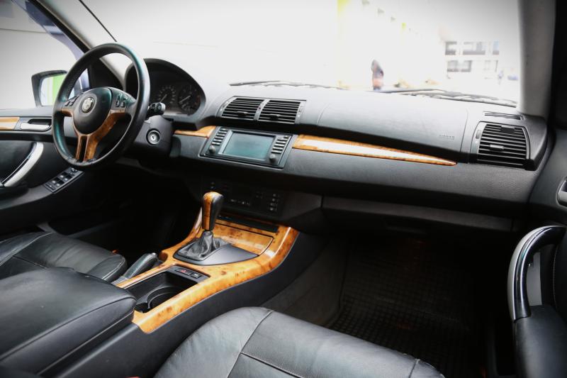 BMW - X5 - pic10
