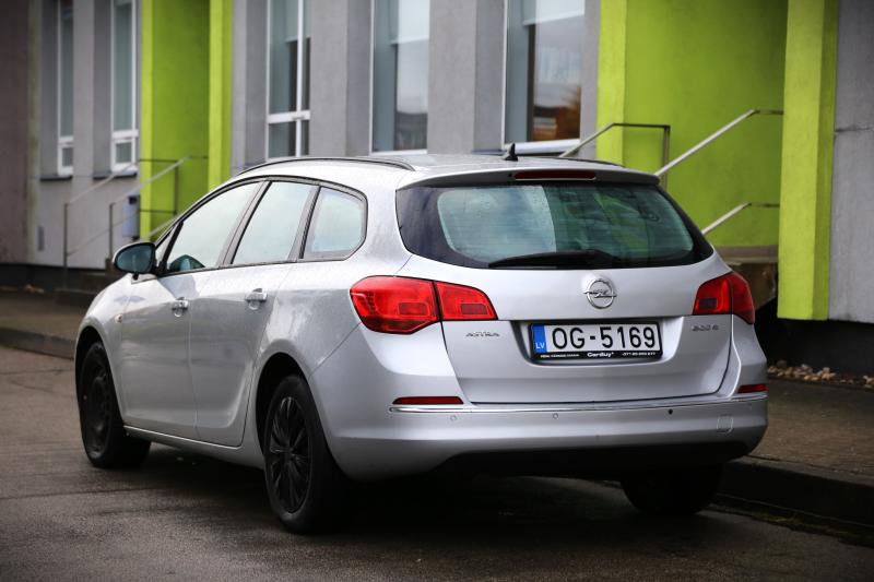Opel - Astra - pic6
