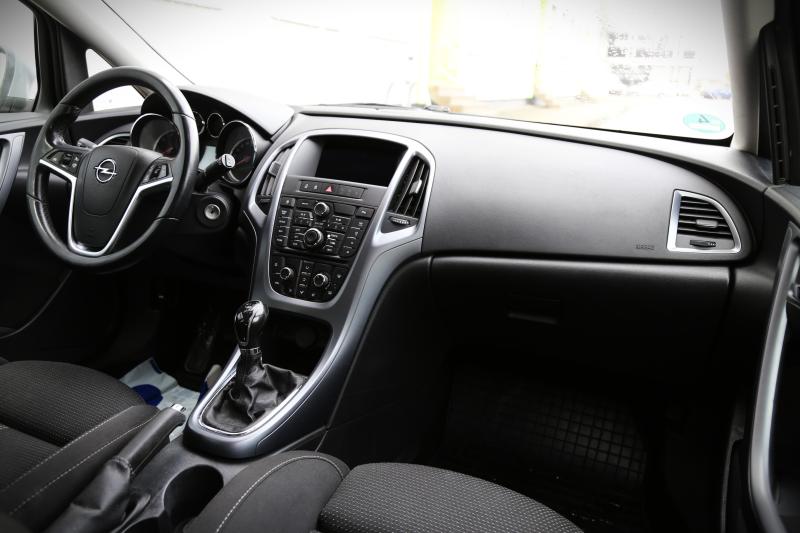 Opel - Astra - pic9