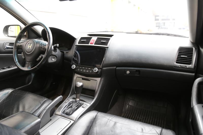 Honda - Accord - pic9