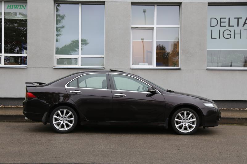 Honda - Accord - pic3