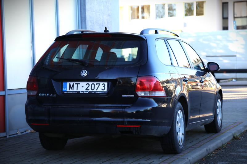 Volkswagen - Golf - pic3