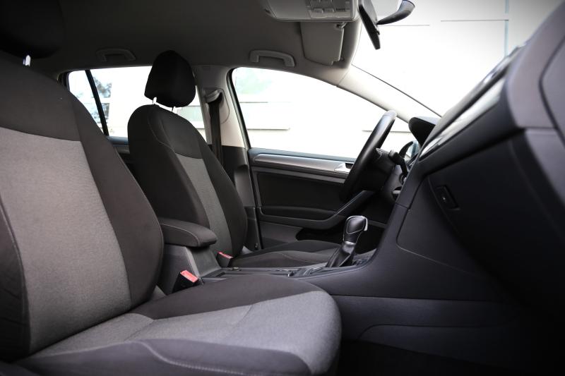 Volkswagen - Golf - pic11