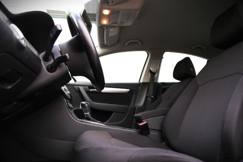 Volkswagen - Passat - pic7