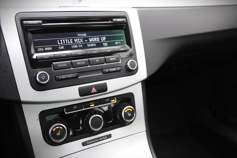 Volkswagen - Passat - pic10